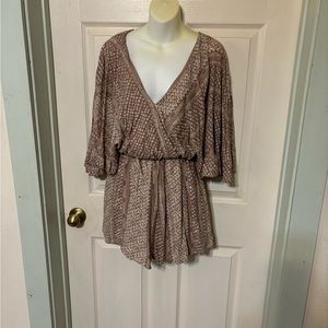 Shorts romper size medium